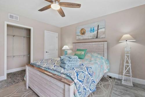 Radiant Beach Block Condo Parking Patio