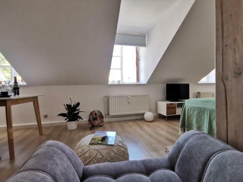 Apartamento Helles Dg-studio In Altstadt, Domblick, Parkplatz