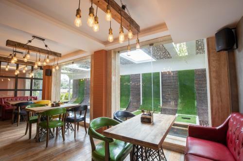 Hotel Jenny Residency Club