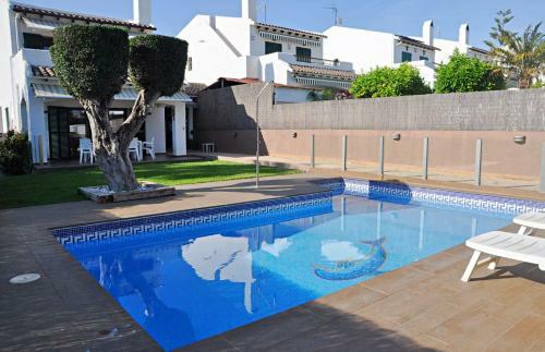 Modern Villa With Private Pool