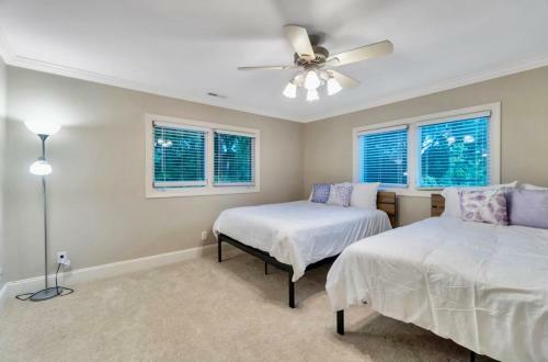 King Bed, Home Theater, Pool Table, Game Room, Fireplace