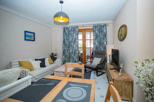 025 Beach Apartment - Alicante Holiday