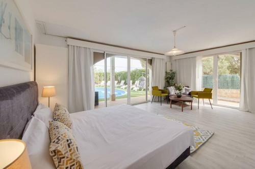 Moderne Villa,strandnah,meerblick,pool,12 Pers.,klima,schnelles Internet