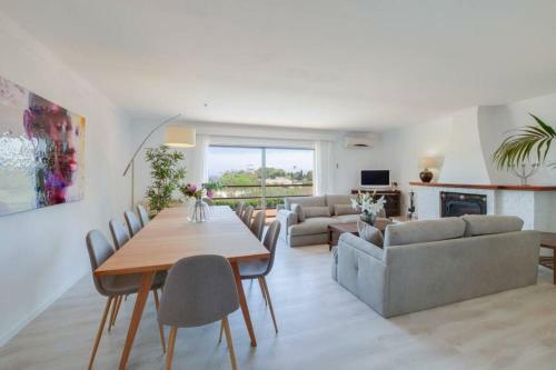 Moderne Villa,strandnah,meerblick,pool,12 Pers.,klima,schnelles Internet