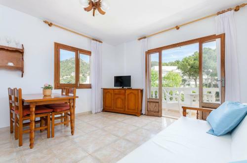 Yourhouse La Cabanya 6 Apartamentos de Playa With Shared Pool