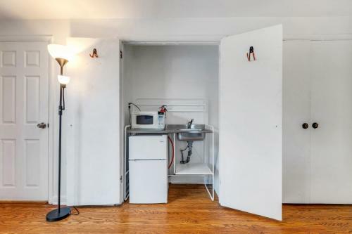 Nice Studio Apartment Close To Everything In Blue Bell Apts