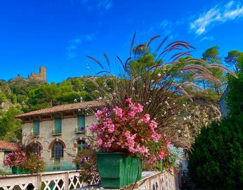 Apartamento Amazing Lastours 3* G�te