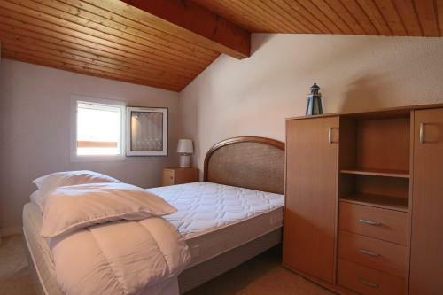 Duplex In Ronce Les Bains Near The Sea