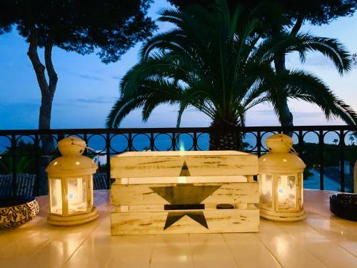 Luxurious 2 Bed Apartment With Amazing Beach Views