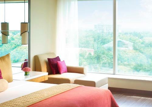 Hotel Vivanta By Taj Surya