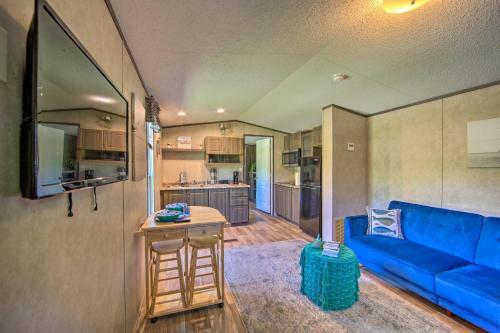 Lake Fork Getaway Tiny Home In Alba With Bbq!