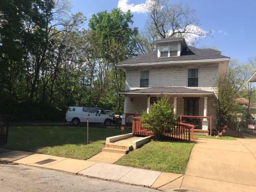 Midtown Newly Remodeled 6 Bedroom