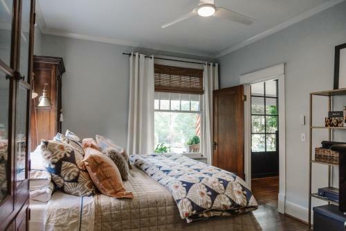 The Above Nashville Chic Estate