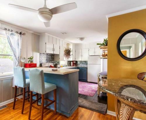 Hostal Hip Donelson Gem