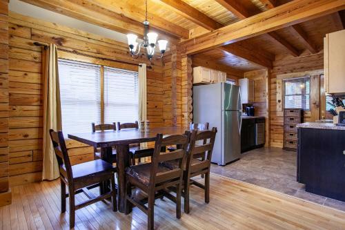 Big Bear Cabin Hot Tub Community Amenities