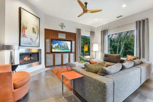 The Above Skyline View Estate