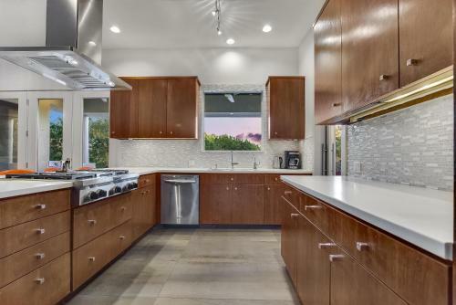 The Above Skyline View Estate