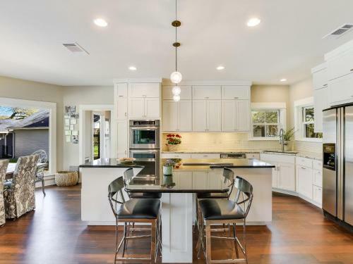 The Authentic Westlake Estate Austin