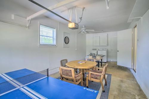 Spacious Brenham Home With Game Room And Fire Pit