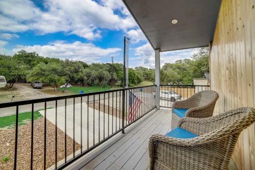 Hip Nautic - A Modern Lake Retreat