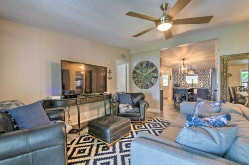 Stunning Waterfront Granbury Gem With Boat Dock