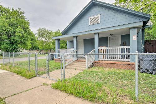 Boho Chic Dallas Duplex About 3 Mi To Downtown!