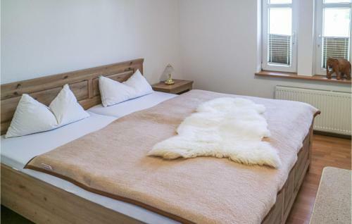 Awesome Apartment In Warnem�nde With 2 Bedrooms
