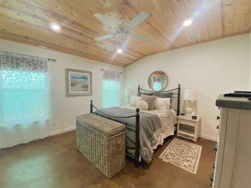 Chic Charmer Home