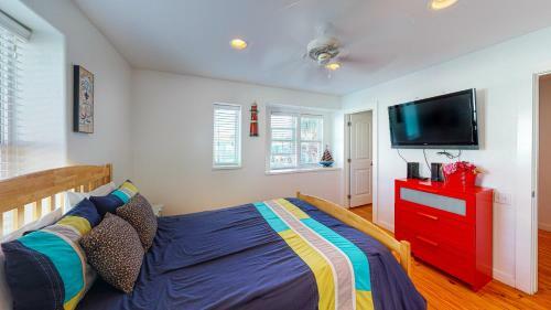 Villa Tc103 Townhome Located In Town, Close To Beach, Shared Pool