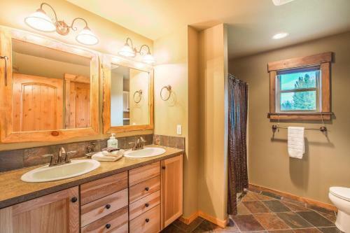 Icicle Creek Lodge