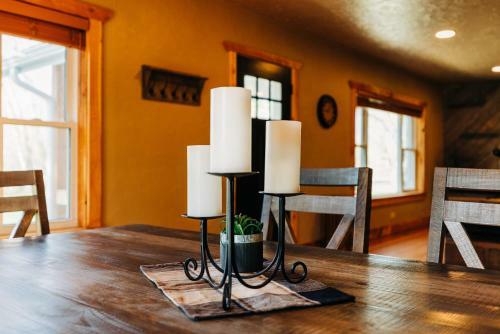 Maverick Log Home Deluxe Retreat