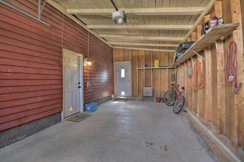 Cozy Sheridan Abode Near Parks And Restaurants!