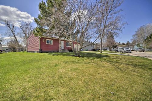 Cozy Sheridan Abode Near Parks And Restaurants!