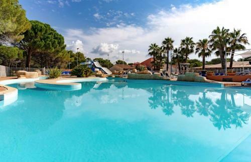 Bungalow de Luxe de 60m2 Dans Camping 5 �toiles