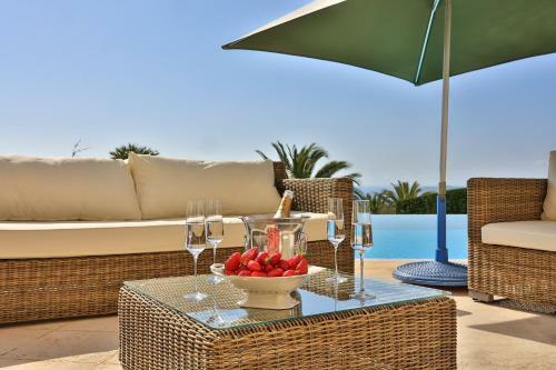 Villa Horizon Bleu F�r 8 Pers., Luxuri�s, Pool
