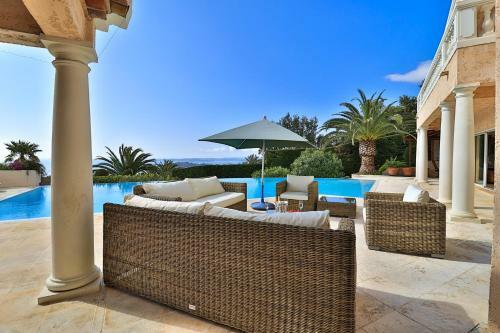 Villa Horizon Bleu F�r 8 Pers., Luxuri�s, Pool