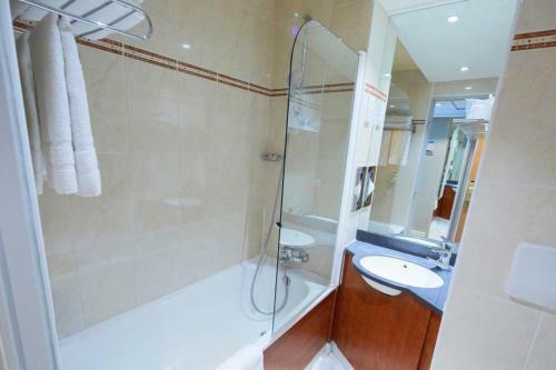 Hotel Kyriad Paris Saint Ouen
