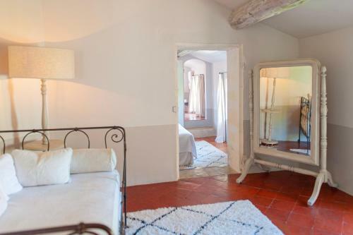 Hostal La Maison Du Village