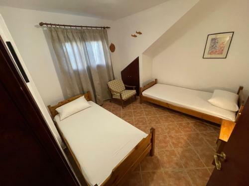 Hostal Galazia Akti Seaside Apartments