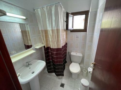 Hostal Galazia Akti Seaside Apartments