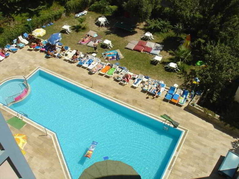 Happy Apart Hotel