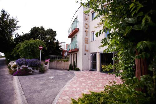 Hotel Makar Sport & Wellness