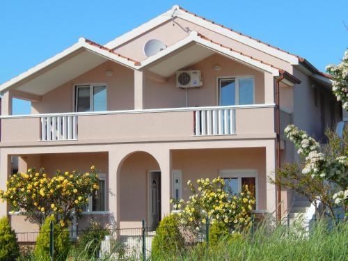 Apartments Ivan