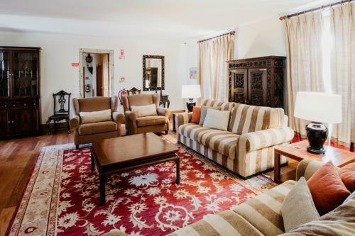 Bed & Breakfast Perre Rural House - Villa With Private Pool