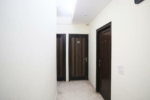 Hotel Vaccinated Staff - Oyo Flagship 29962 South Continental
