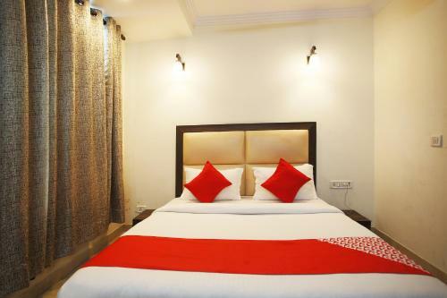 Hotel Vaccinated Staff - Oyo Flagship 29962 South Continental
