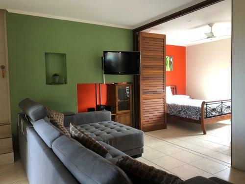 Pandanus Holiday Apartments