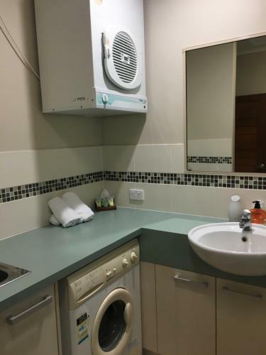 Pandanus Holiday Apartments