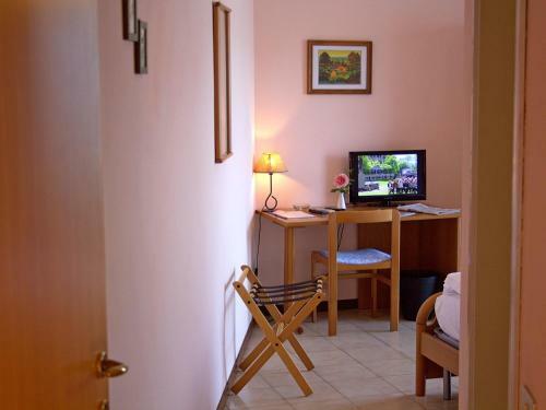 Hotel Menapace