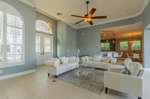 Briarwood-1064 Tivoli Dr